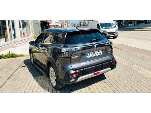 Sahibinden Suzuki S-Cross 1.4 Hybrit GL Elegance 2022 Model