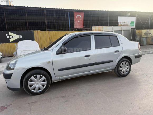 Bebekler bebeği Clio