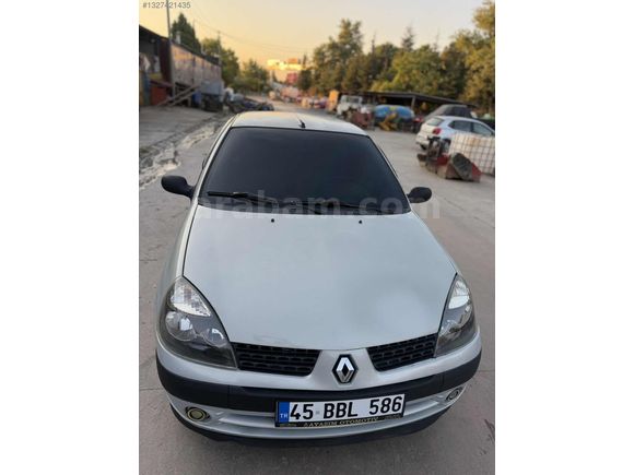 Bebekler bebeği Clio