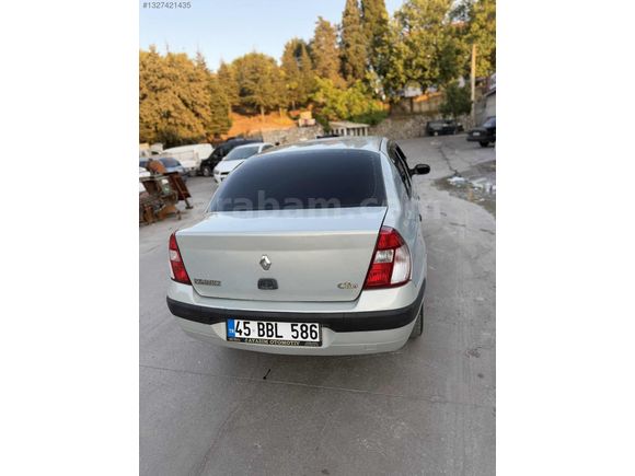 Bebekler bebeği Clio