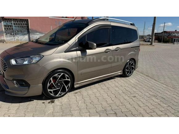 Sahibinden Ford Tourneo Courier 1.5 TDCi Titanium Plus 2019 Model