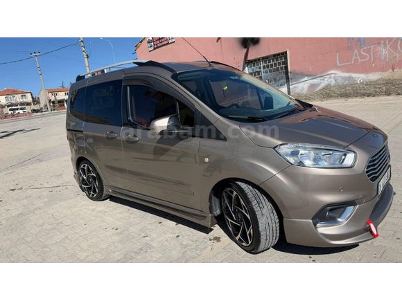 Sahibinden Ford Tourneo Courier 1.5 TDCi Titanium Plus 2019 Model