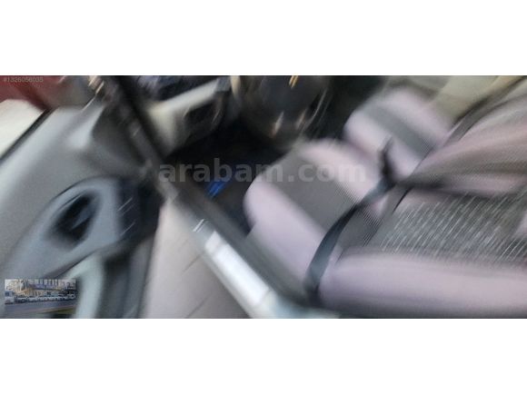 DEĞİŞEN YOK ORJİNAL 171BİN KM 2004 MODEL MOTOR VE YÜRÜR SÜPER