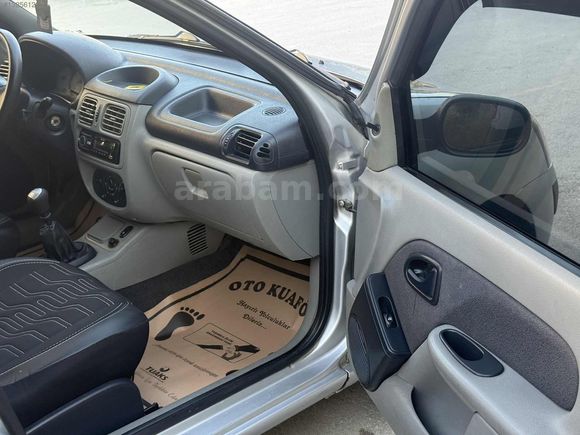 ALPEREN OTO'dan 2005 RENAULT CLİO 1.4 AUTHENTİQUE