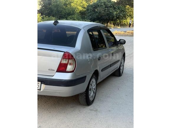 ALPEREN OTO'dan 2005 RENAULT CLİO 1.4 AUTHENTİQUE
