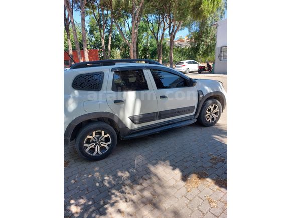 Sahibinden Dacia Duster 1.3 Tce Essential 2023 Model  63.000 km Beyaz