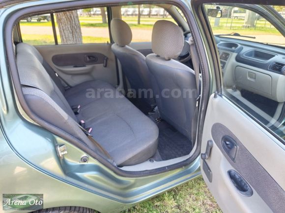 ARENA OTOMOTİVDEN TERTEMİZ 2005 MODEL RENAULT CLİO SYMBOL 75BG
