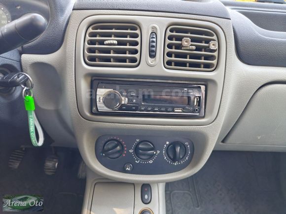 ARENA OTOMOTİVDEN TERTEMİZ 2005 MODEL RENAULT CLİO SYMBOL 75BG