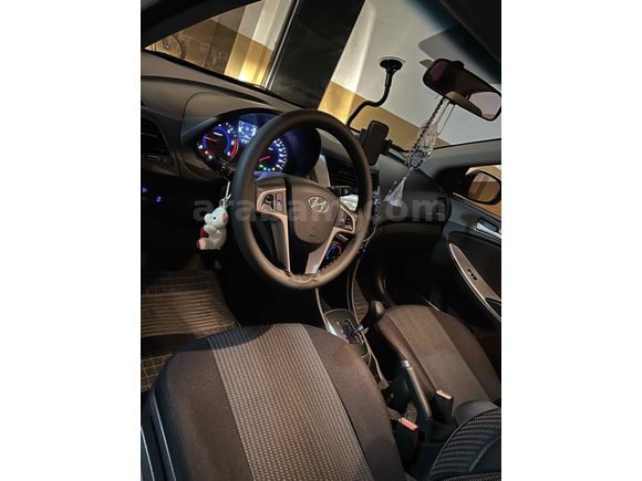 Sahibinden Hyundai Accent Blue 1.6 CRDI Mode Plus 2014 Model 