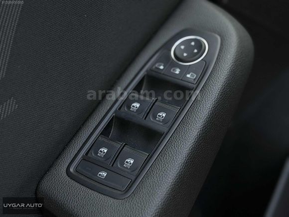 UYGAR - 2024 RENAULT CLİO 1.0ESPRİT - HATASIZ - SERVİS BAKIMLI
