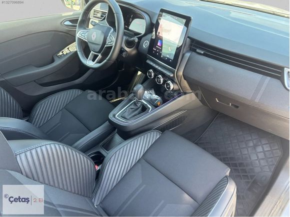 ÇETAŞ RENAULT İZMİR 2024 Clio 1.0 TCE Techno Esprit Alpine