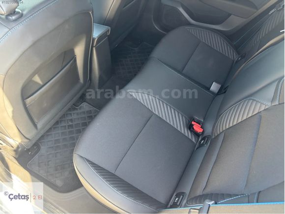 ÇETAŞ RENAULT İZMİR 2024 Clio 1.0 TCE Techno Esprit Alpine