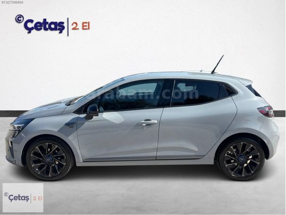 ÇETAŞ RENAULT İZMİR 2024 Clio 1.0 TCE Techno Esprit Alpine