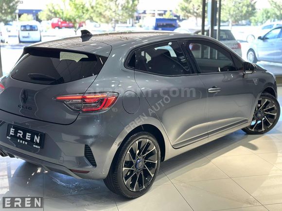 2023 CLIO 1.0 TCe TECHNO ESPRIT ALPINE X-TRONIC HATASIZ BOYASIZ.