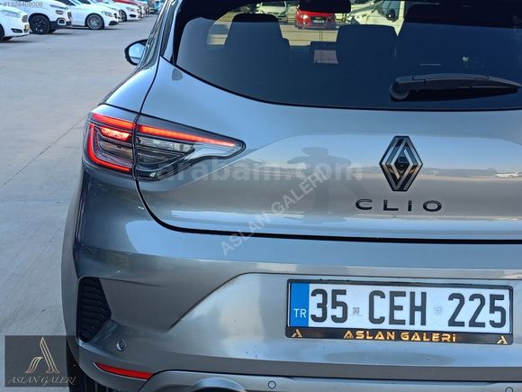 2024 MODEL 1.0TCE TECHNO ESPRİT ALPİNE 37.000 KM LANSMAN RENGİ