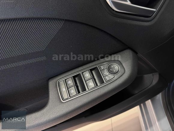 MARCA 2025 RENAULT CLİO TECHNO ESPRİT ALPHINE/18.500KM