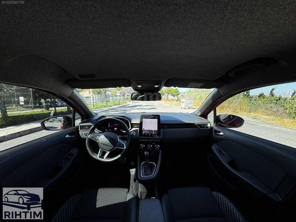 2025 RENAULT CLİO TECHNO ESPİRİT ALPİNE 35000 KM GARANTİLİ
