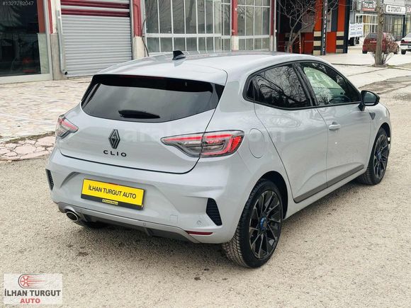 İLHAN TURGUT AUTO'DAN 2024 CLİO TECHNO ESPRİT ALPİNE