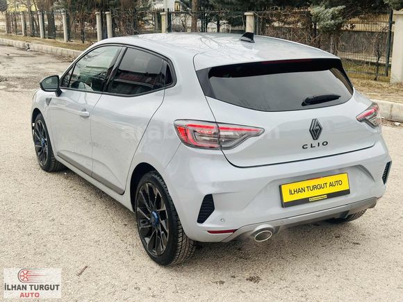 İLHAN TURGUT AUTO'DAN 2024 CLİO TECHNO ESPRİT ALPİNE