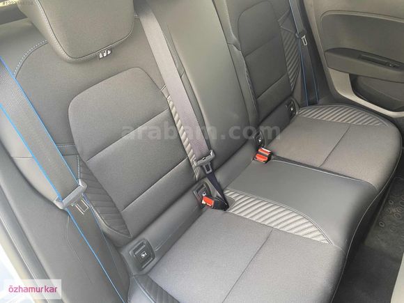 ÖZHAMURKAR-ORJNAL RENAULT CLİO 1.0 TECHNO ESPRİT ALPİNE % 20 KDV