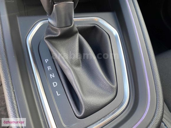 ÖZHAMURKAR-ORJNAL RENAULT CLİO 1.0 TECHNO ESPRİT ALPİNE % 20 KDV