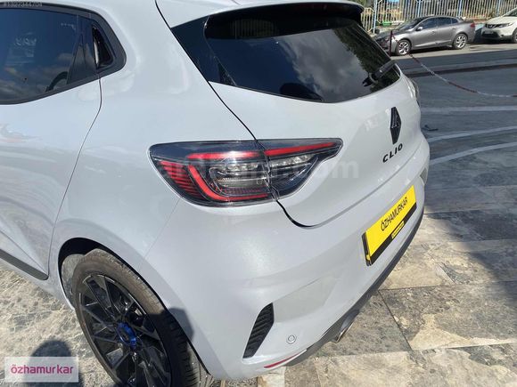 ÖZHAMURKAR-ORJNAL RENAULT CLİO 1.0 TECHNO ESPRİT ALPİNE % 20 KDV