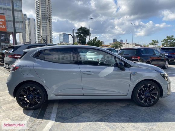 ÖZHAMURKAR-ORJNAL RENAULT CLİO 1.0 TECHNO ESPRİT ALPİNE % 20 KDV