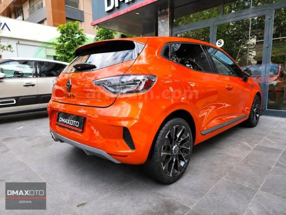 BOYASIZ 2024 CLIO GSR2 TECHNO ESPRIT ALPINE 1.0 TCE KM:11.500