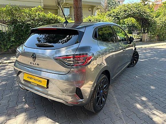 2024 CLİO TECHNO ESPRİT ALPİNE 1.0 Tce 22.500 Km SERVİS BAKIMLI