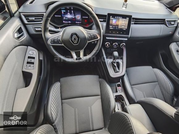ERENER 2024 RENAULT CLİO 1.0TCE TECHNO ESPRİT ALPİNE 11.000 KM