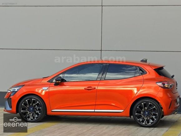 ERENER 2024 RENAULT CLİO 1.0TCE TECHNO ESPRİT ALPİNE 11.000 KM