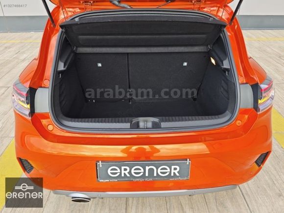 ERENER 2024 RENAULT CLİO 1.0TCE TECHNO ESPRİT ALPİNE 11.000 KM