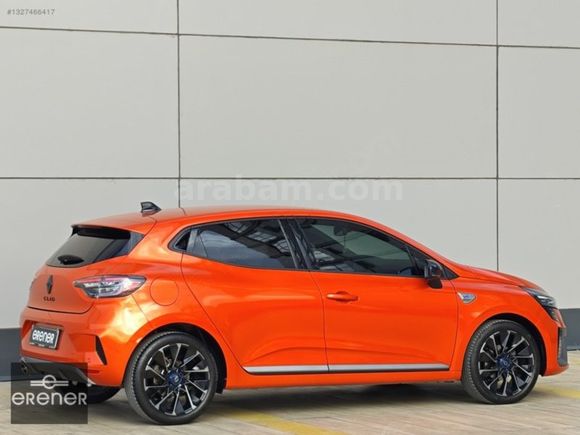 ERENER 2024 RENAULT CLİO 1.0TCE TECHNO ESPRİT ALPİNE 11.000 KM