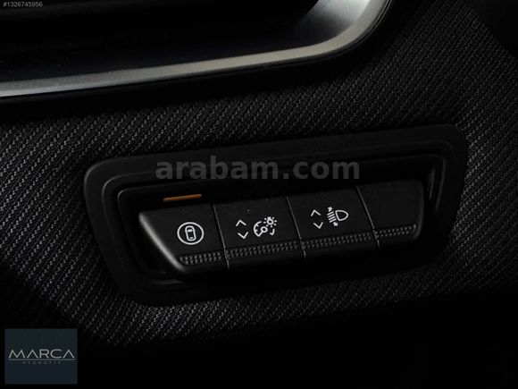 MARCA 2025 RENAULT CLİO TECHNO ESPRİT ALPHINE/24.475KM/HATASIZ