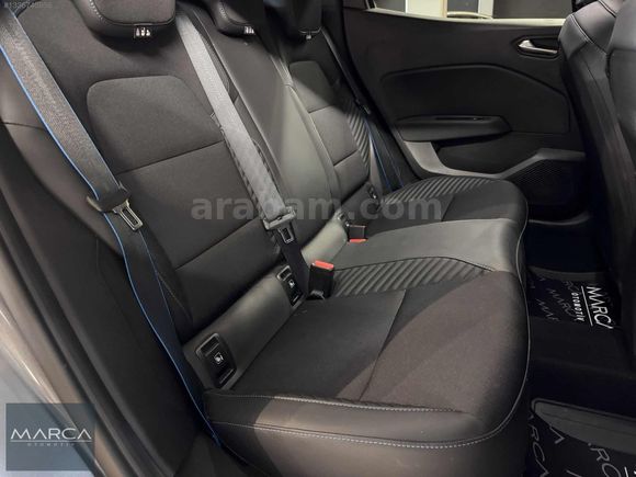 MARCA 2025 RENAULT CLİO TECHNO ESPRİT ALPHINE/24.475KM/HATASIZ
