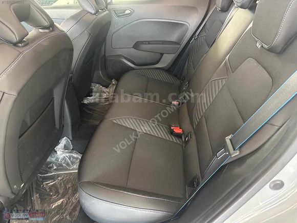 VOLKAN OTOMOTİVDEN 2025 MODEL .20000 KM.1.0TCE CLİO ALPİNE