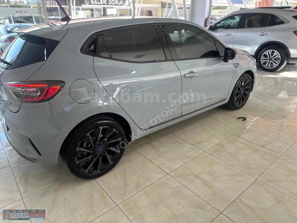 VOLKAN OTOMOTİVDEN 2025 MODEL .20000 KM.1.0TCE CLİO ALPİNE