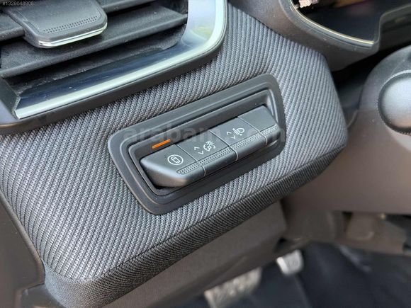 RENAULT CLİO 1.0 TCE ESPRİT ALPİNE