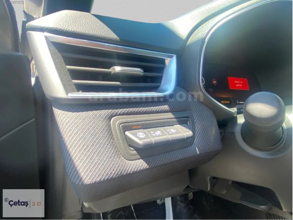 ÇETAŞ RENAULT MAHMUTBEYDEN 2025 1.0 TCE ALPİNE CLİO HATASIZ GRİ