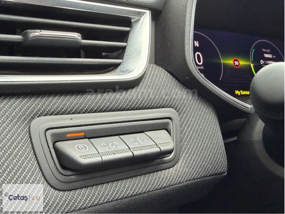 ÇETAŞ RENAULT MAHMUTBEYDEN 2025 1.0 TCE ALPİNE CLİO HATASIZ GRİ