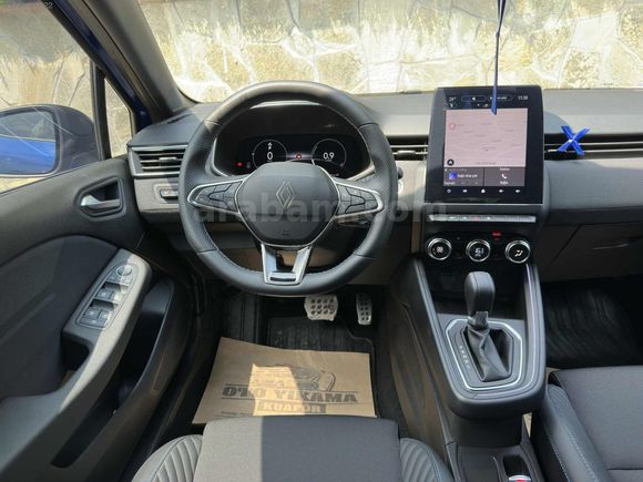 2025 CLİO TECHNO ESPRİT ALPİNE HATASIZ BOYASIZ KUSURSUZ 8.300KM