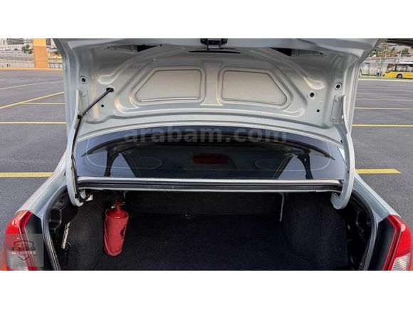 SKR MOTORS'DAN HATASIZ NOKTA BOYASIZ İLK PLAKA EXPRESSİON CLIO
