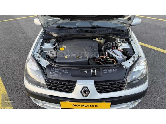 SKR MOTORS'DAN HATASIZ NOKTA BOYASIZ İLK PLAKA EXPRESSİON CLIO