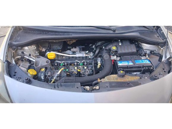 RENAULT CLIO 1,5 DCİ TEMİZ BAKIMLI