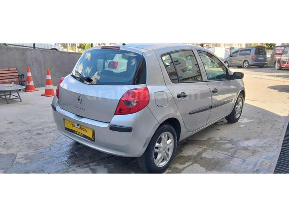 RENAULT CLIO 1,5 DCİ TEMİZ BAKIMLI