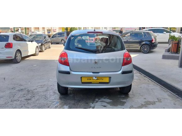 RENAULT CLIO 1,5 DCİ TEMİZ BAKIMLI
