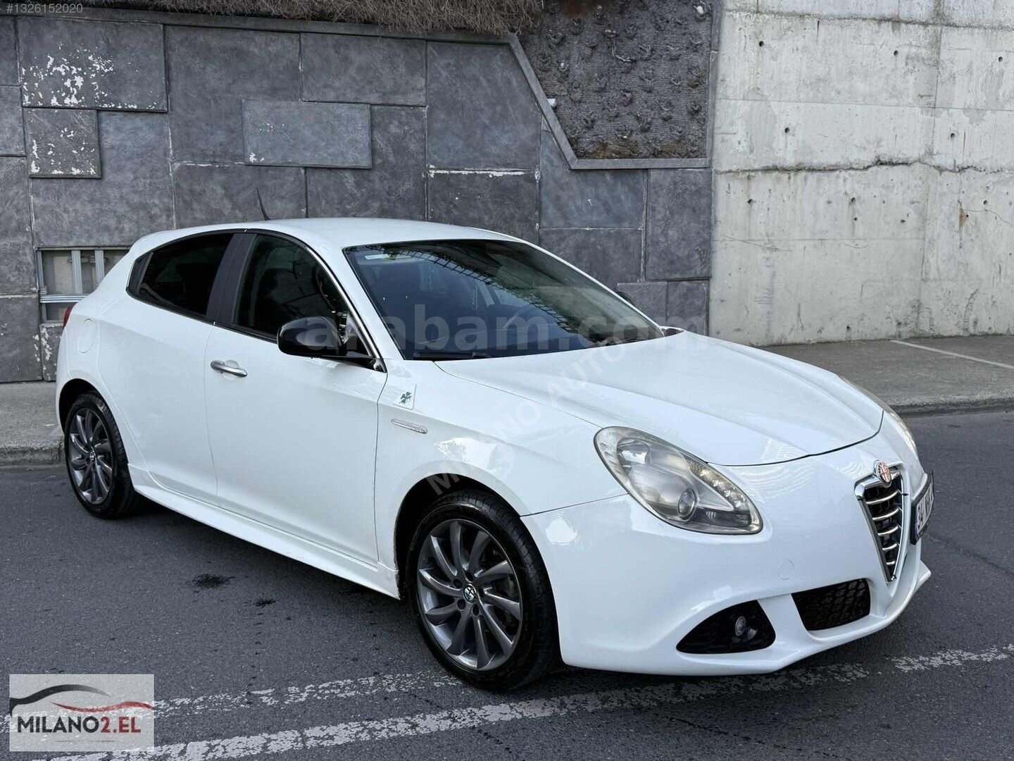 Galeriden Alfa Romeo Giulietta 1.6 JTD Distinctive 2012 Model İstanbul 268.000 km Beyaz 3