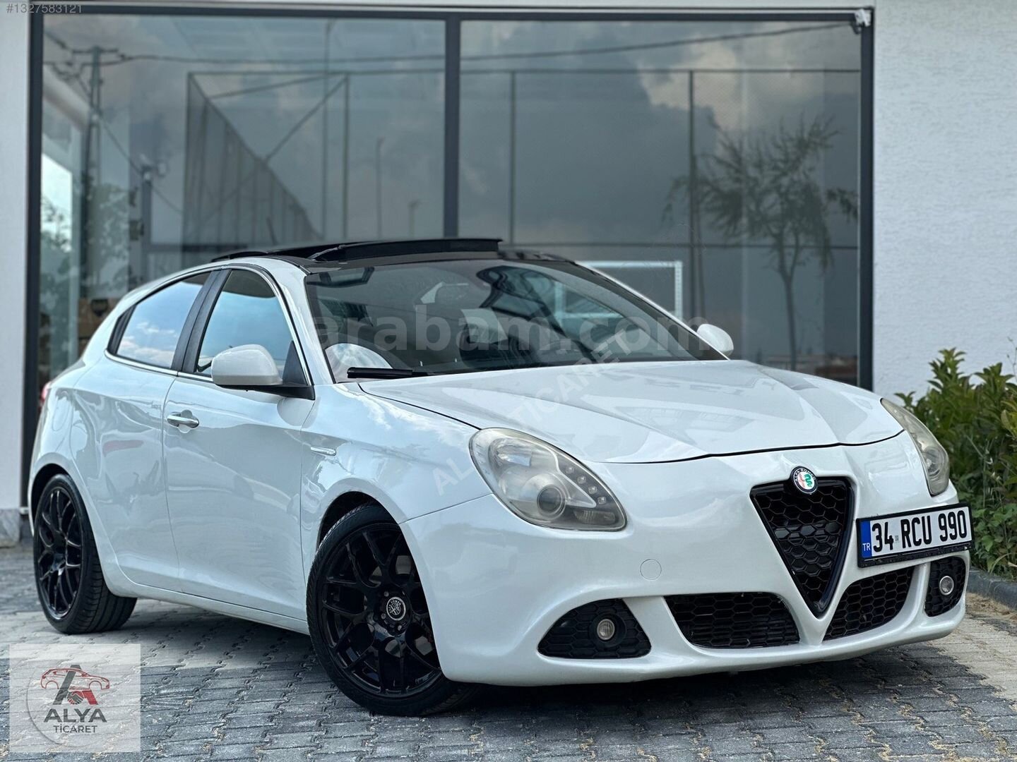 Galeriden Alfa Romeo Giulietta 1.4 TB MultiAir Distinctive 2012 Model İstanbul 172.000 km Beyaz 2