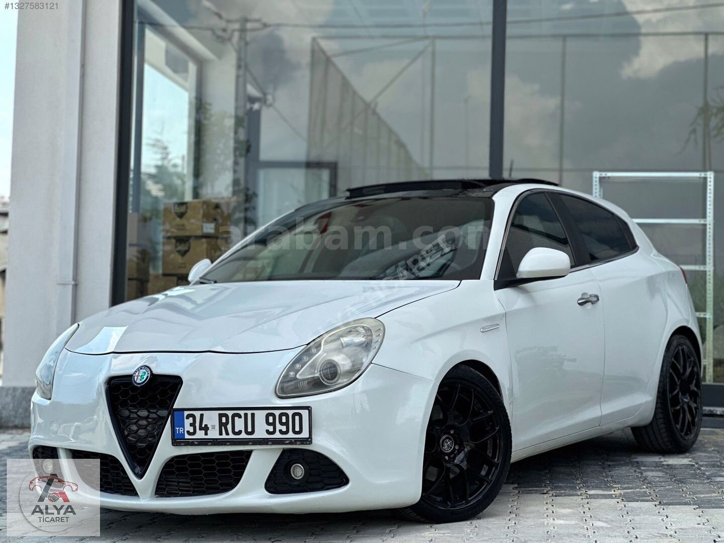 Galeriden Alfa Romeo Giulietta 1.4 TB MultiAir Distinctive 2012 Model İstanbul 172.000 km Beyaz 1