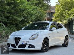 O&S OTOMOTİV'DEN OTOMATİK CAM TAVAN K.DERİ BAKIMLI